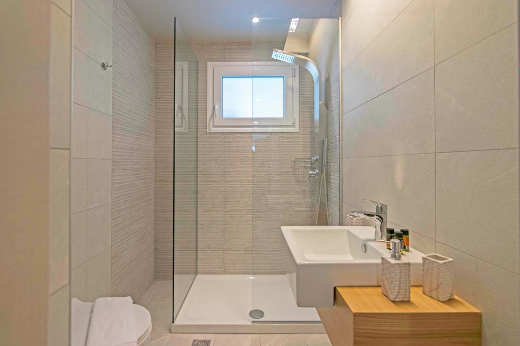 Sonja Beachfront Apartments カト・ダラトソ エクステリア 写真