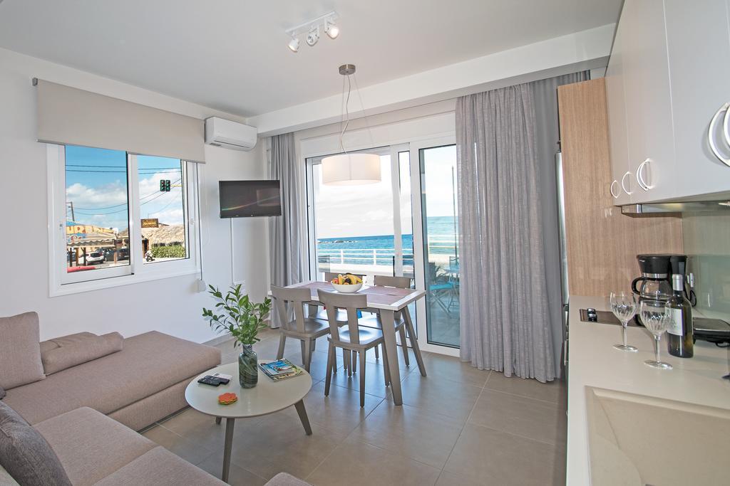 Sonja Beachfront Apartments カト・ダラトソ エクステリア 写真